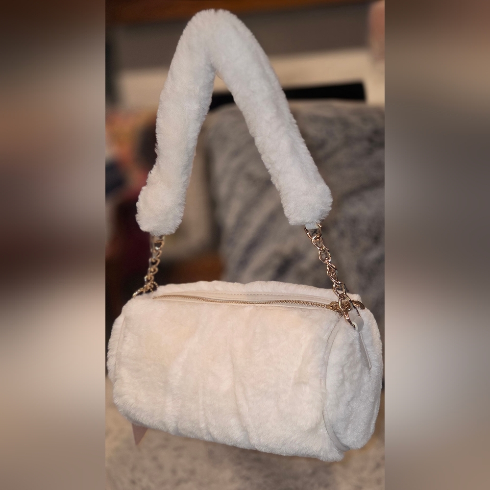 Juicy Couture Warm Up Barrel Shoulder Bag In Crystal, NWT - Picture 6 of 8